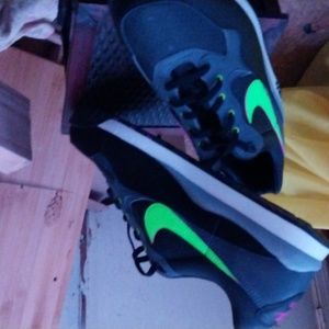 Nike Air ACG Wildwood 'Electric Green Black Hyper Violet' NWOT